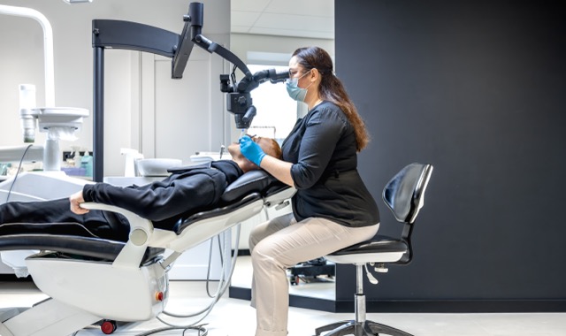 Clear Aligners vs Invisalign: Which One Is Right for You? - img 2 - Blog VIP Dental Care