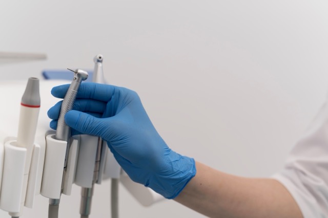 Wisdom Tooth Pain Relief: Effective Ways to Manage Discomfort - img 2 - Blog VIP Dental Care