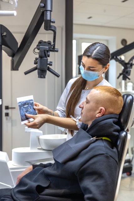 Can You Get Braces With Dental Implants? - img 2 - Blog VIP Dental Care