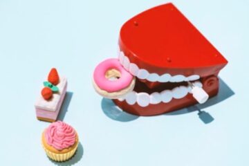 Dental implant failure signs and surgical treatment process